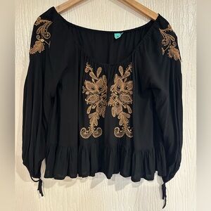 Farm Rio Black Boho  Gold Embroidered Peasant Blouse Size Medium 100% Viscose